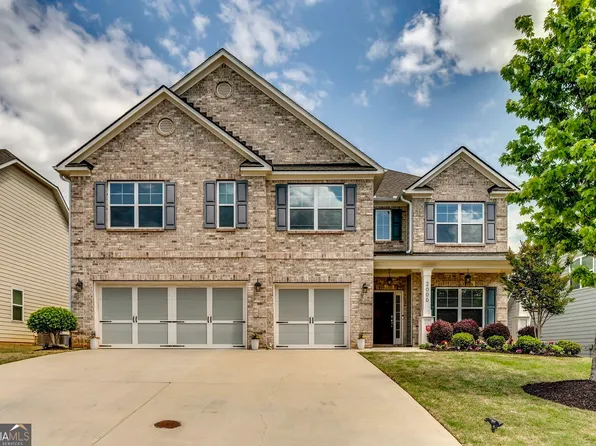 2000 Woodmont Dr, Douglasville, GA 30135
