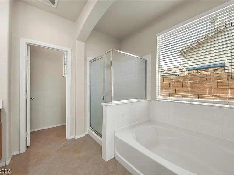 428 Eternity St — Photo 20