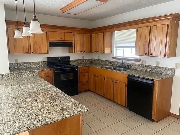 5th image of 435 Woodfield Blvd