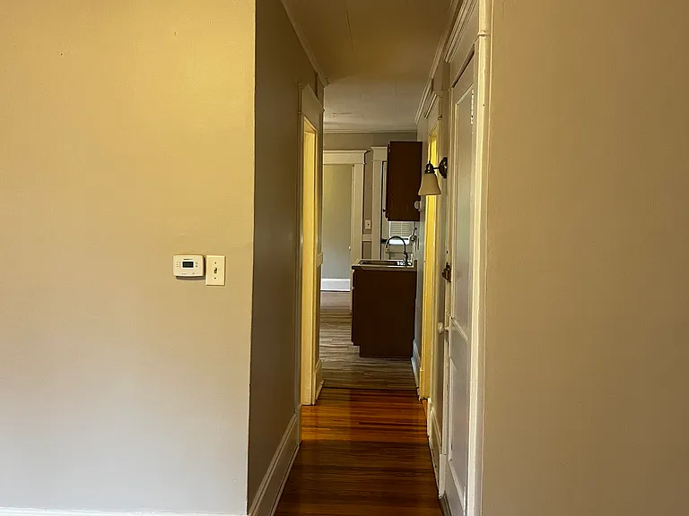 105 Lyman St #1R — Photo 7