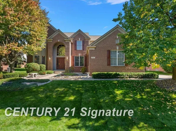 966 Hollow Corners Ct, Rochester, MI 48307