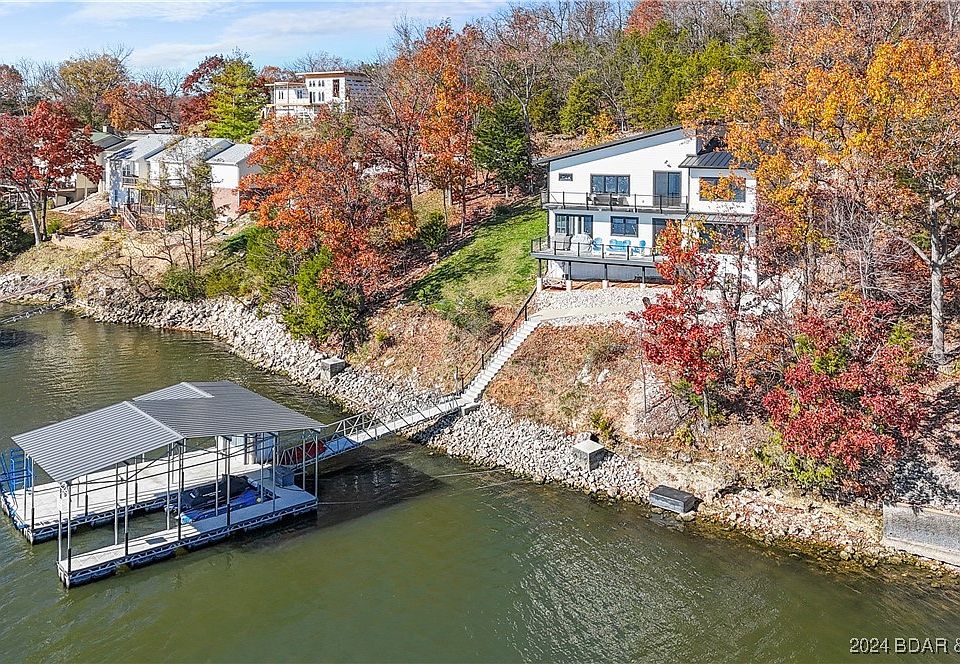1st image of 678 Palisades Dr