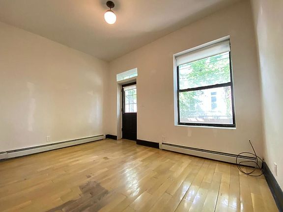 2nd image of 39 Macdonough St #C1