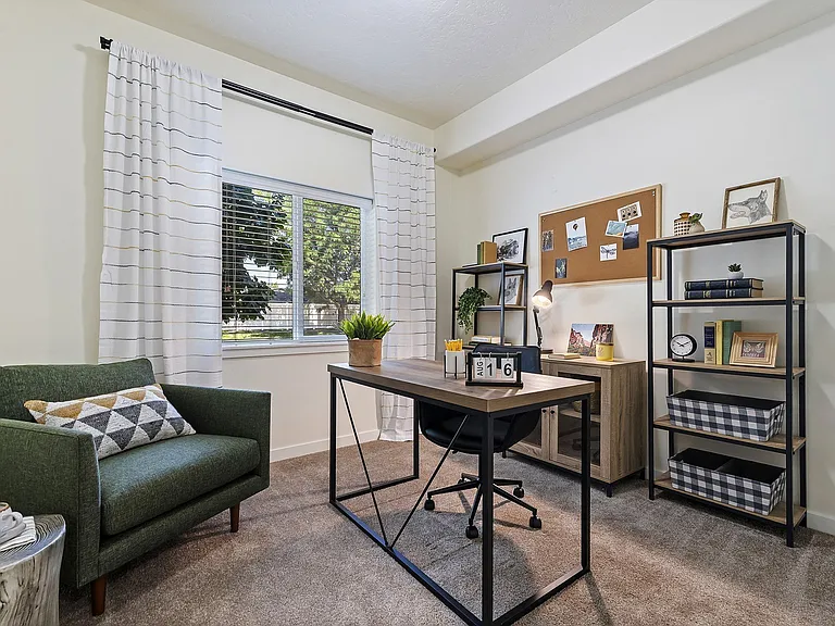 Pennwood Apartments — Photo 10