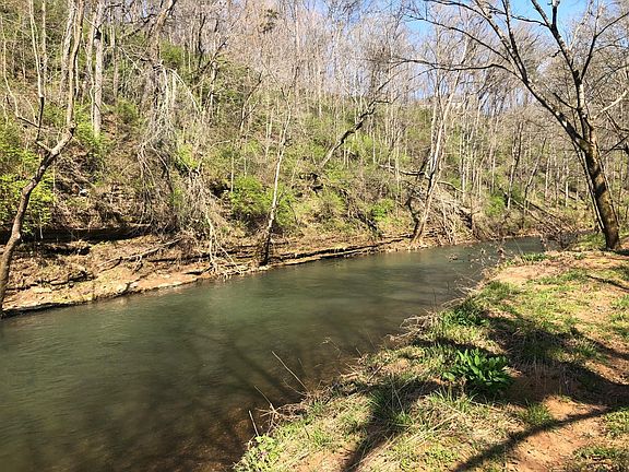 2nd image of 1725 Rains Rd