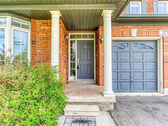 3rd image of 2290 Woodmont Cres