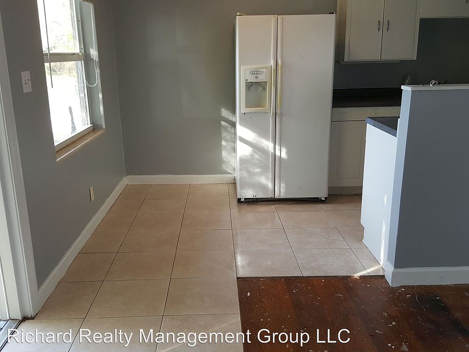 1st image of 532 W Desoto St