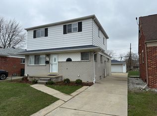 23337 Deziel St, Saint Clair Shores, MI 48082