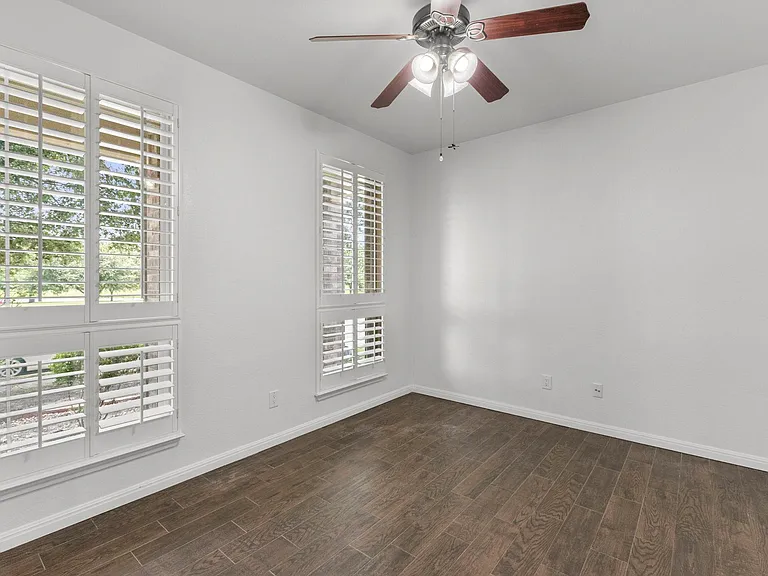 18613 Falcon Pointe Blvd — Photo 26