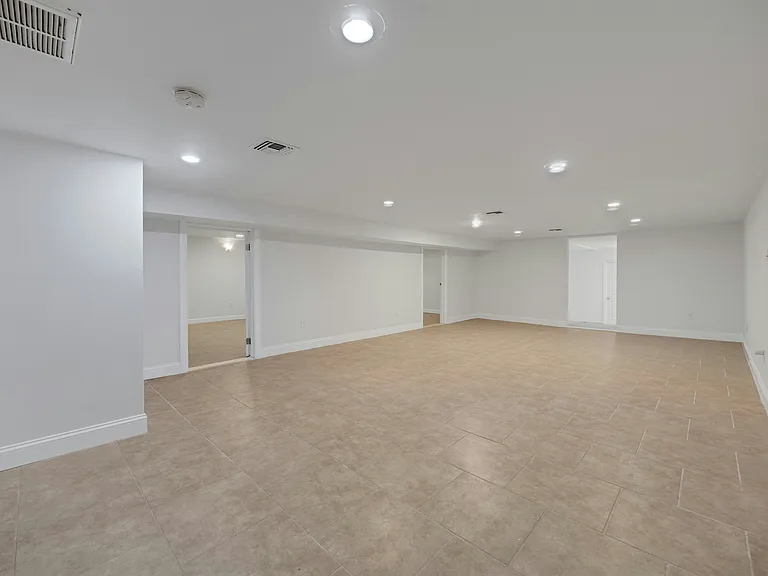 252 Mabel Pl — Photo 50