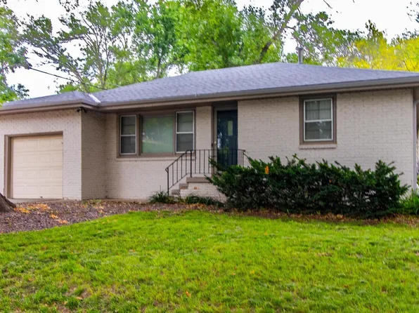 1310 N 70th St, Lincoln, NE 68505
