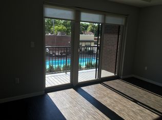 18200 W 12 Mile Rd APT 206, Southfield, MI 48076