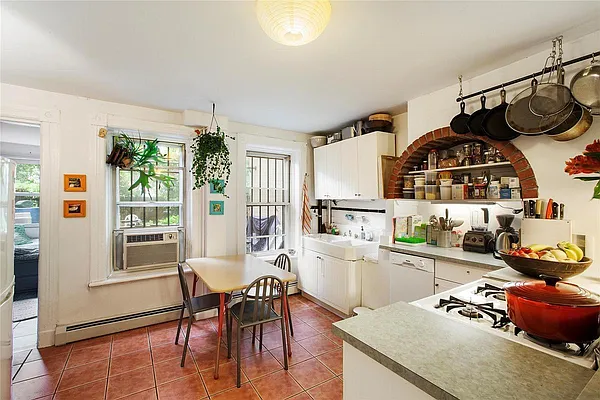 Rented by Highline Residential | media 18