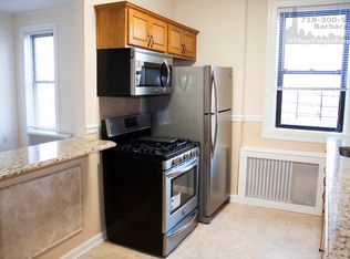 2058 Gates Ave #22B, Ridgewood, NY 11385