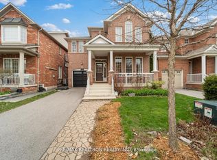 194 Gail Parks Cres, Newmarket, ON L3X 3C2