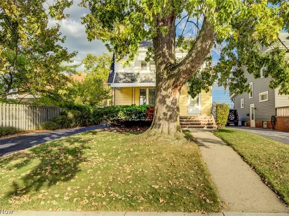2015 Baxterly Ave, Lakewood, OH 44107