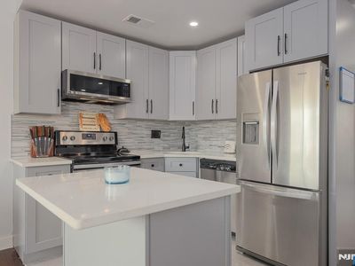 156 Liberty St APT 16, Little Ferry, NJ, 07643