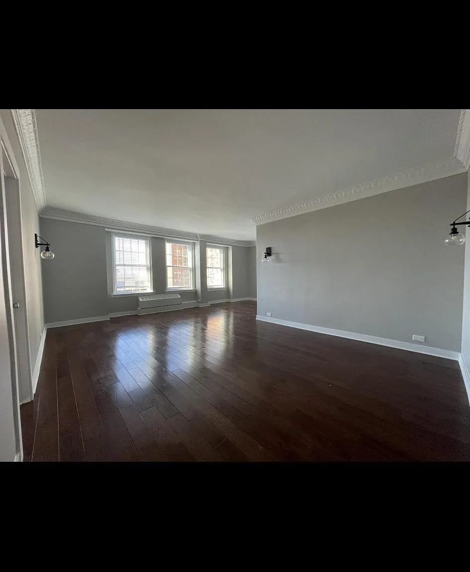 2 bed, 1200 sqft, $2,300 — Photo 3