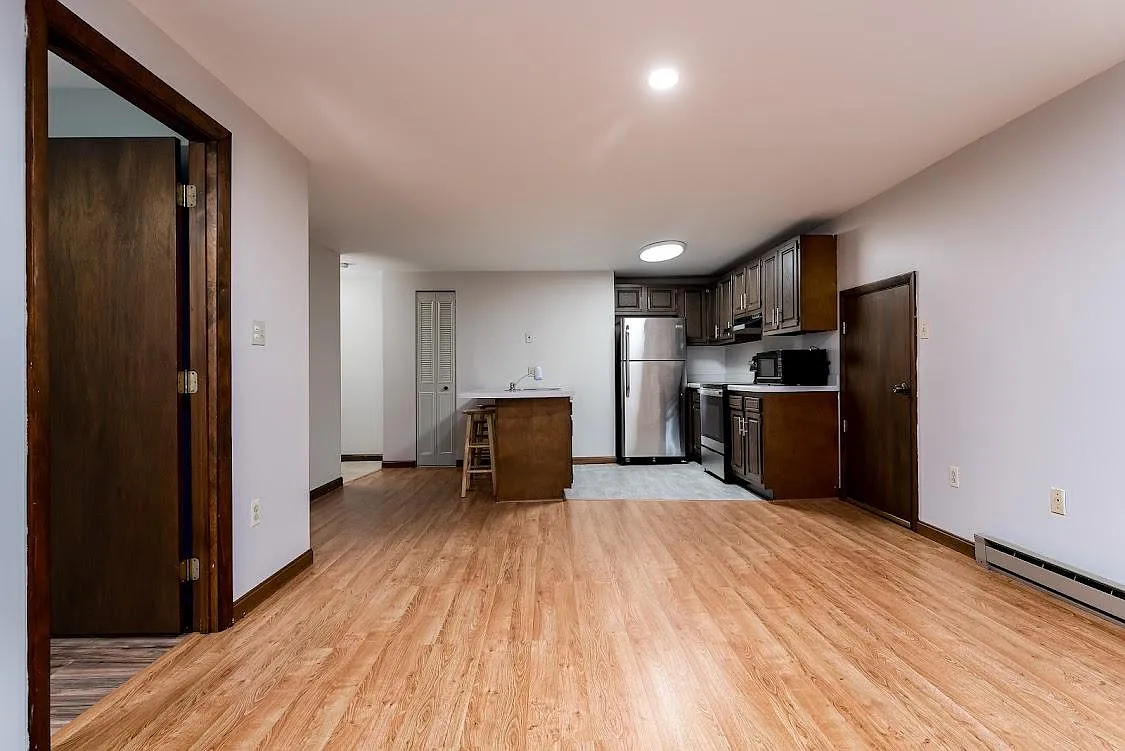 32 Patterson St — Photo 1