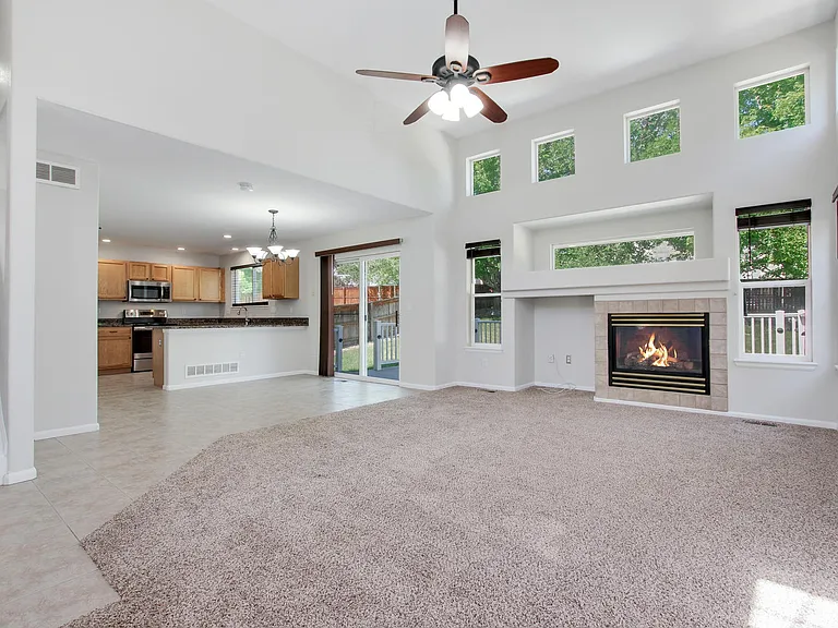 10373 Ravenswood Way — Photo 3