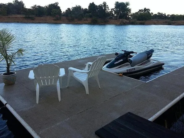 6921 Riverside Dr, Redding, CA 96001