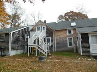 81 Pendar Rd APT 2, North Kingstown, RI 02852