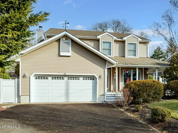 128 Cranmoor Drive, Toms River, NJ 08753