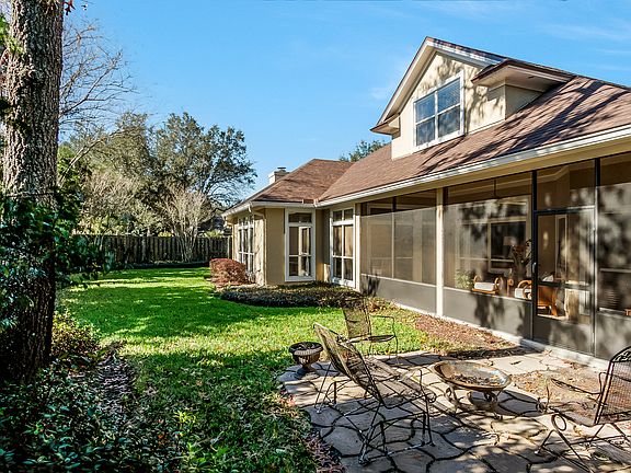 3rd image of 1028 Buckbean Branch Ln W