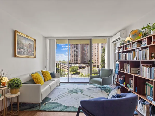 98-500 Koauka Loop APT 6H, Aiea, HI 96701