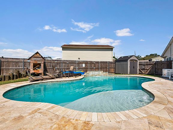 4th image of 4221 Ben Michael Dr