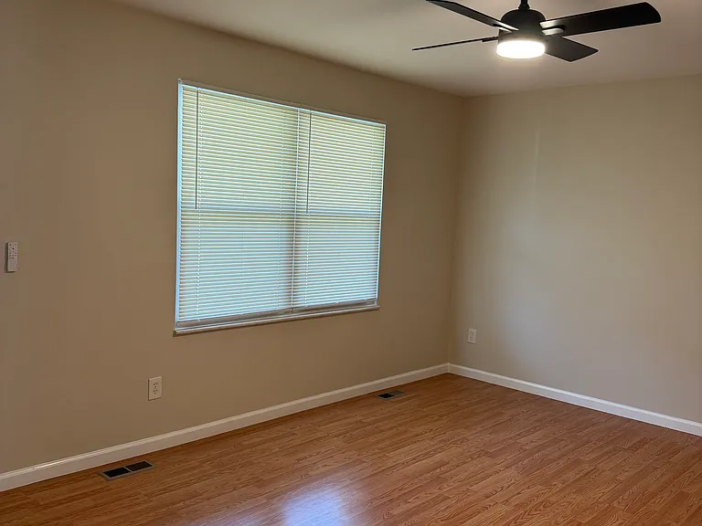 3 Eagle View Ct — Photo 2
