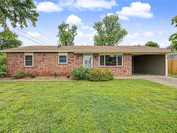 715 N 12th Pl, Rogers, AR 72756