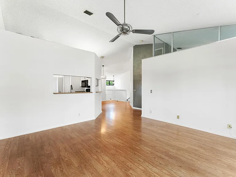18 Via De Casas Sur #205 — Photo 7