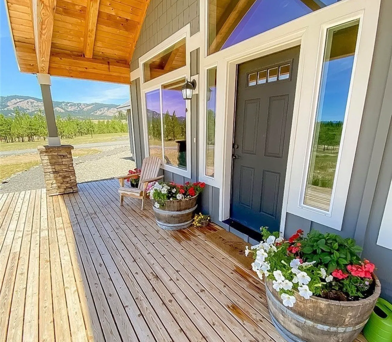 4 bed, 2200 sqft, $3,800 — Photo 2