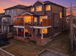 120 NE Baysprings Ct SW, Airdrie, AB T4B 3X7