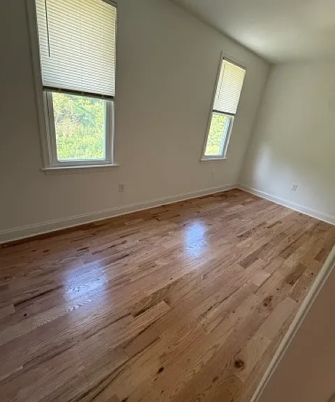 249 E Offutt St — Photo 5