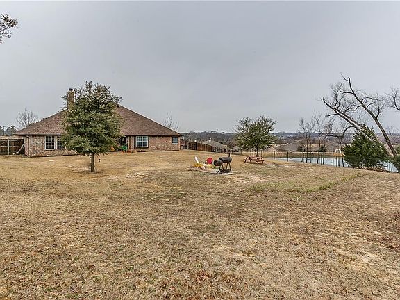 4th image of 2002 Mason Pond Dr
