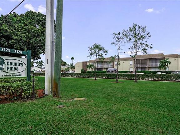 3rd image of 7175 Orange Dr APT 112