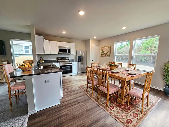 Kitchen Breakfast Area