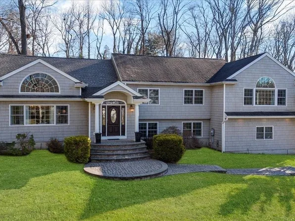 466 Wolf Hill Road, Dix Hills, NY 11746