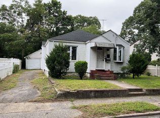 431 Cornell Ave, Rockville Centre, NY 11570
