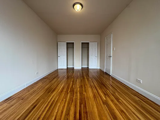 Rented by Hillel Realty Group | media 6