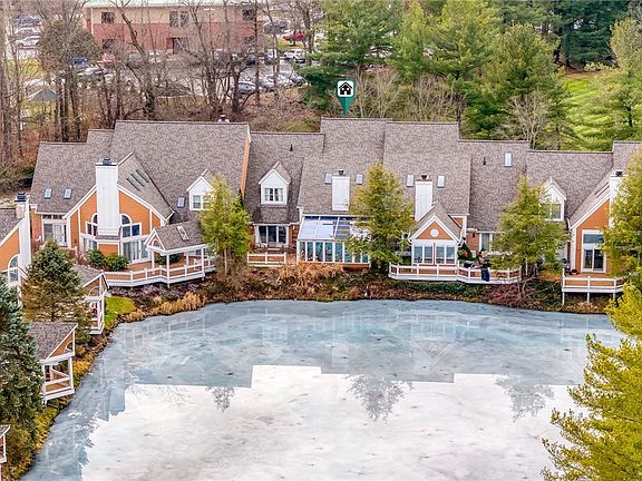 3rd image of 3636 Sparrow Pond Cir