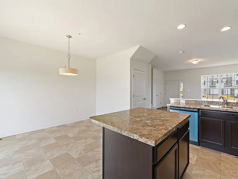 261 Homestead Dr — Photo 6