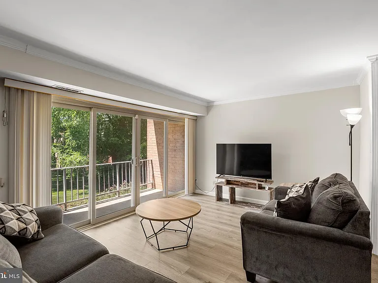 6034 Westchester Park Dr #1 — Photo 3