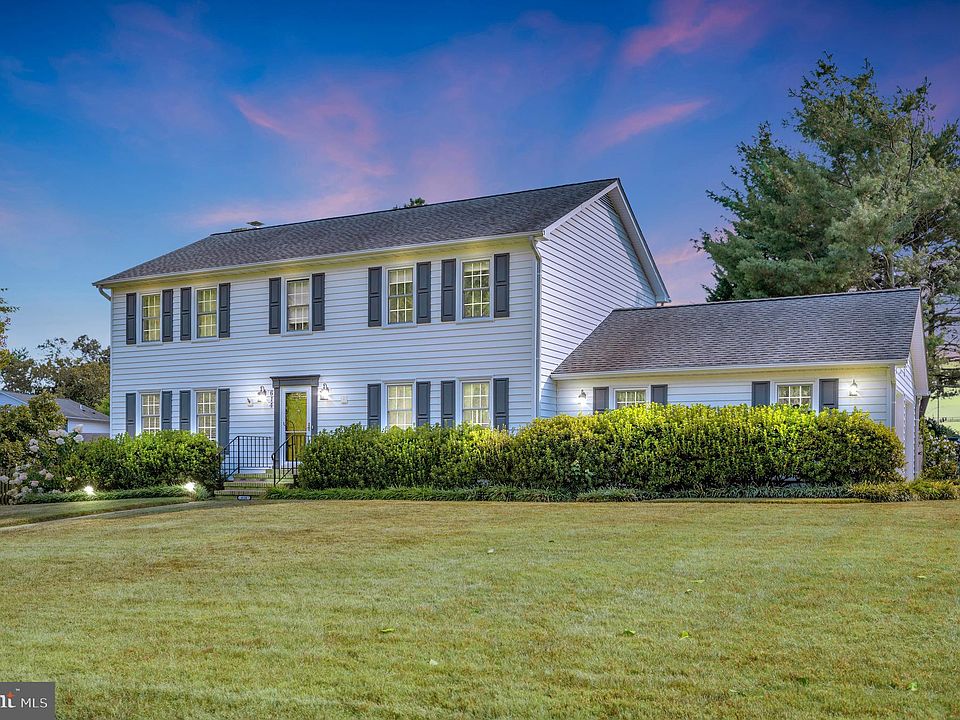 1st image of 614 Camden Dr