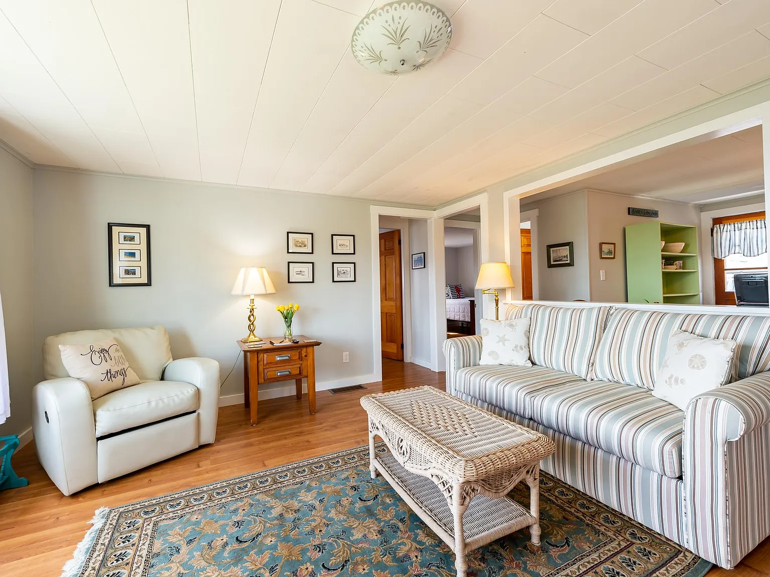 21 Cedar Beach Rd — Photo 4