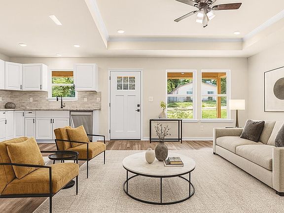 3rd image of 22463 Trailwood Rd