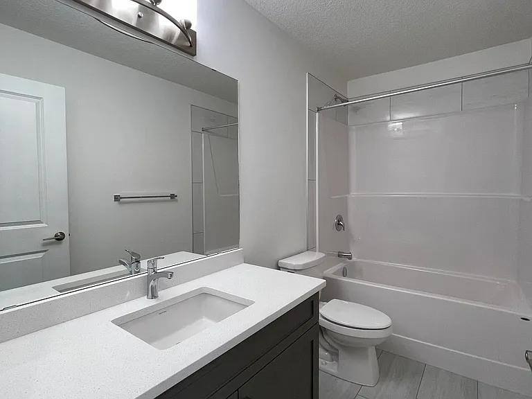 2710 66th St SW — Photo 41