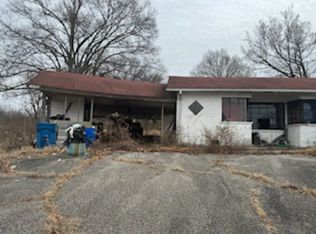 40 Bradford Hwy, Trenton, TN 38382